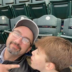 Meet your Posher, Christopher